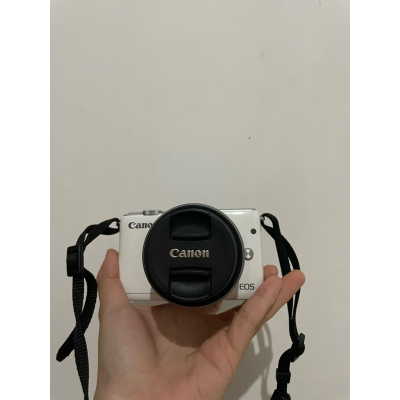 Canon Eos M10