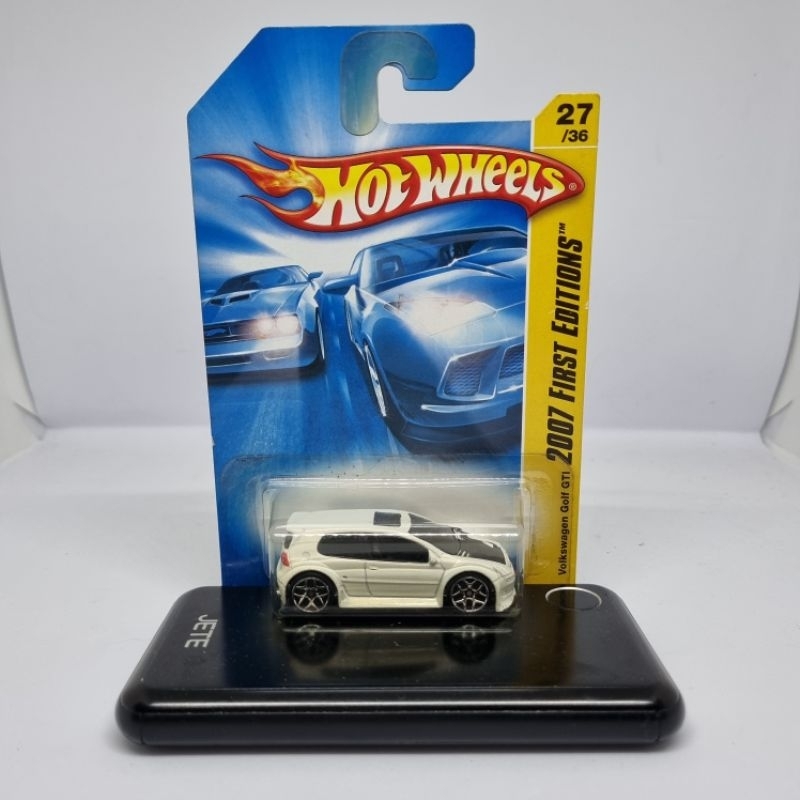 Diecast HOTWHEELS 1:64 VW Golf GTI