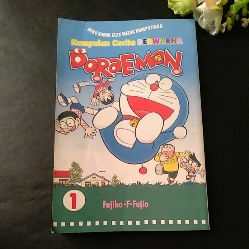 kumpulan cerita berwarna Doraemon preloved