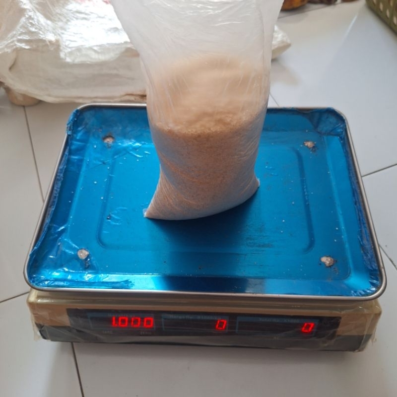 

Gula lokal murah timbangan manis pas 1000 gram 1kg