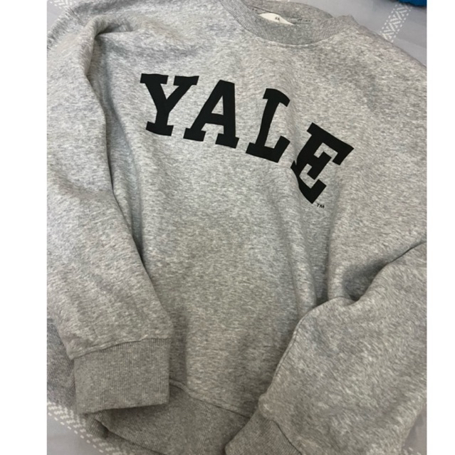 PRELOVED SWEATER H&M YALE