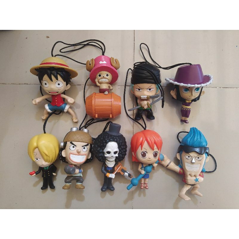 Figure One Piece New World Team Mainan Happy Meal McD