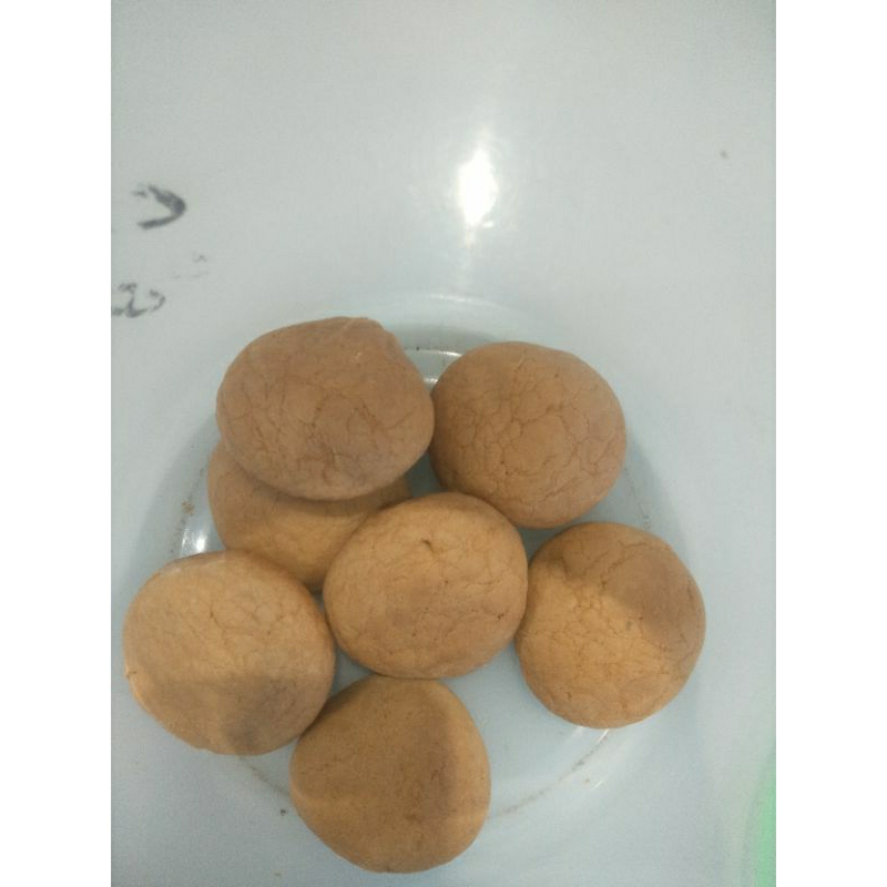 

kue selei nanas atau bolipiang