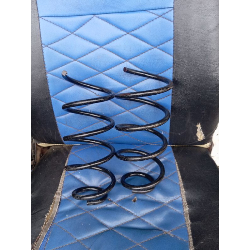 per keong coil spring mobil honda brio potongan belakang asli