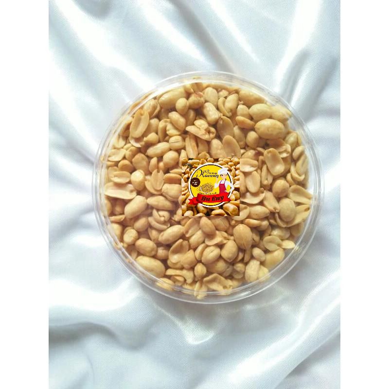 

cemilan kekinian/kacang bawang/kacang/snack kacang bawang/kacang santai/kue lebaran