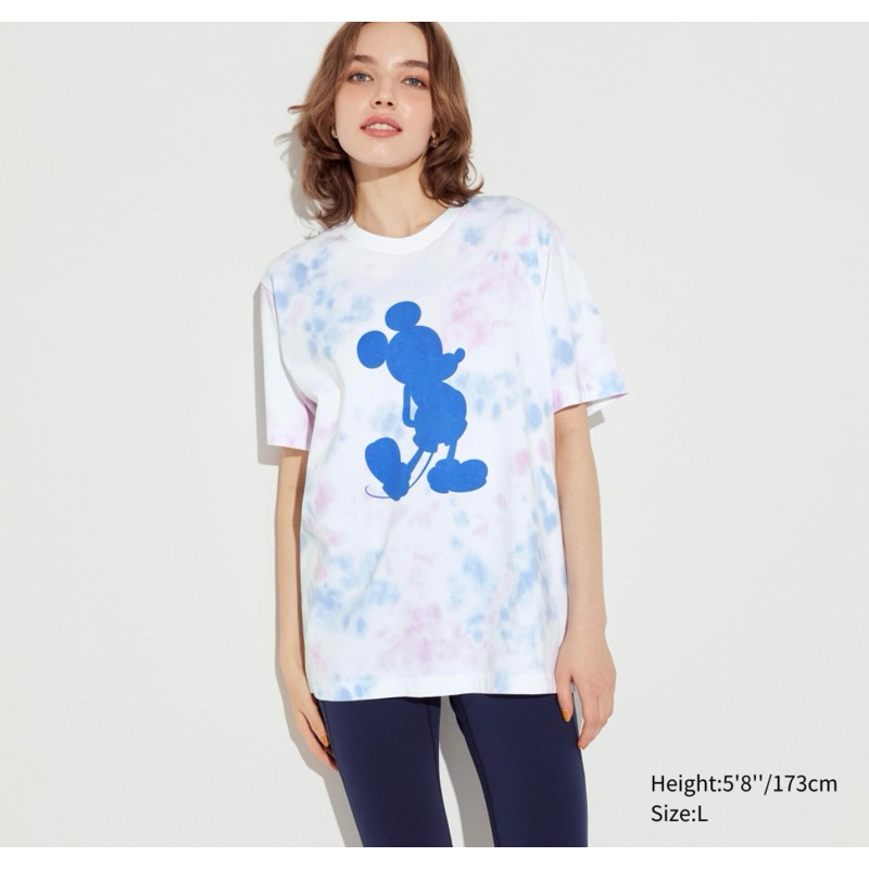 SALE‼️ UNIQLO UT DISNEY MICKEY STANDS LENGAN PENDEK (TIE DYE)