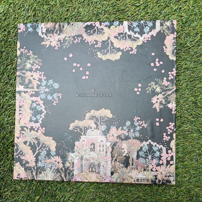 Box buttonscraves ORI preloved (Al Qasr Mashrabiya),ini kotaknya saja ya