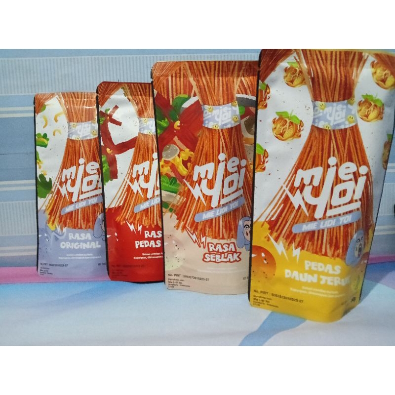 

Cemilan CEKELIN Mie Lidi Yoi