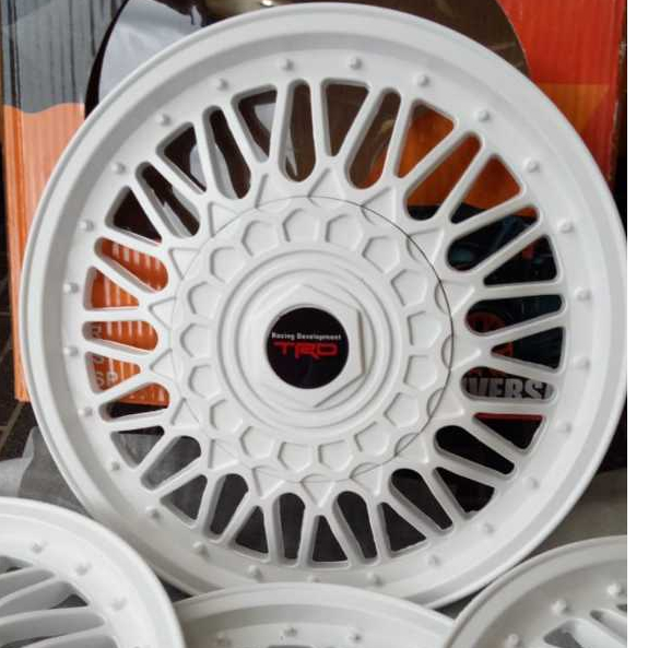 Tutup Dop Velg Mobil UNIVERSAL Ring 13 - Dop Velg Kaleng Mobil Ring 13 - Dop Velg Mobil Ring 13 - 1 