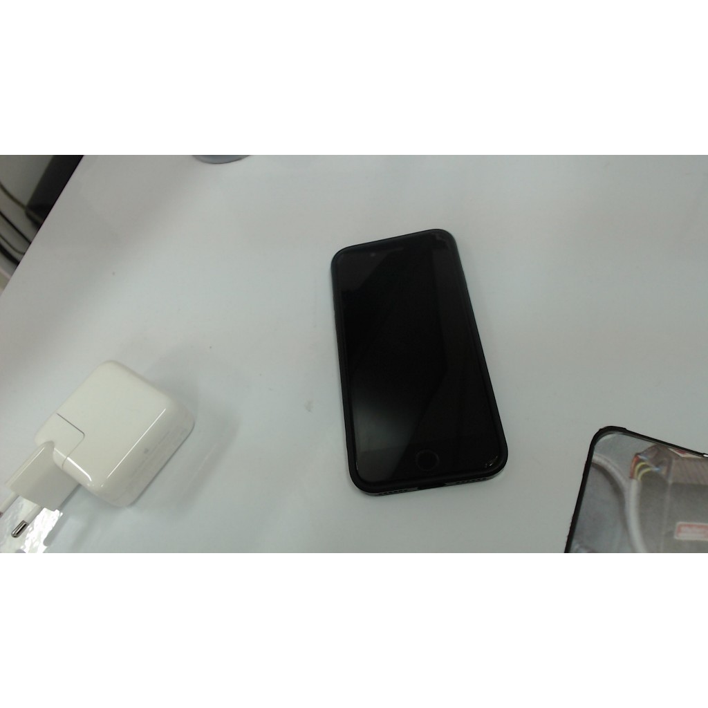 Iphone SE 2020 64GB Inter (ex Kamar Gadget)