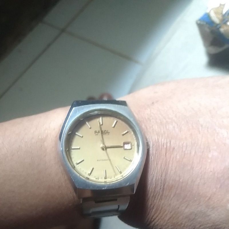 Jam tangan Pagol