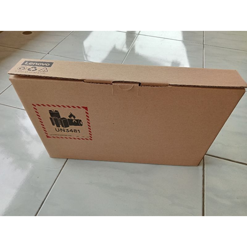 

Carton box laptop LENOVO IDEAPAD + partisi
