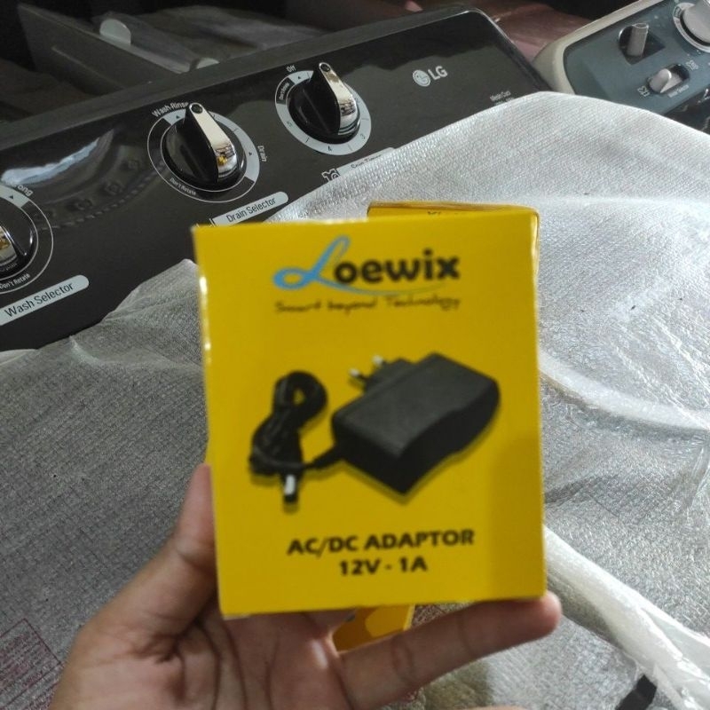 adaptor AC DC 12V -1A