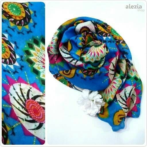 Jilbab Segi Empat Variasi Motif Paris Katun