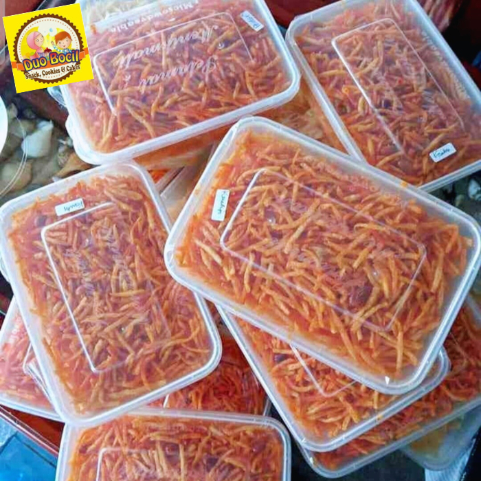 

Kering Kentang Teri Mustofa 230 Gram / Stik Kentang Teri Kacang - Duo Bocil Snack