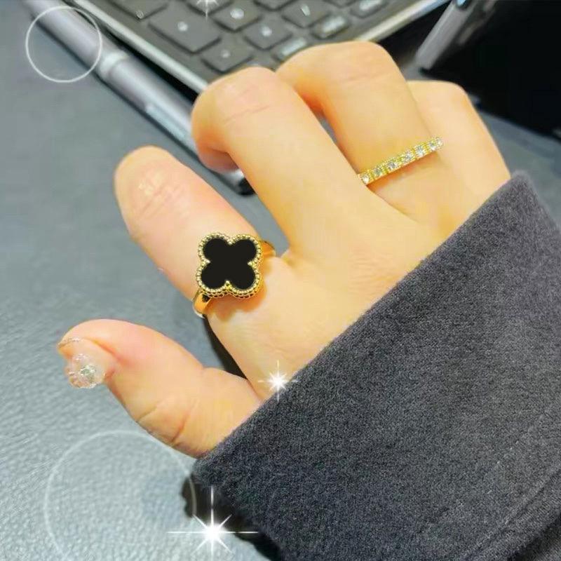 Keenan Store31- Cincin titanium fashion bunga clover hitam mata bergerigi