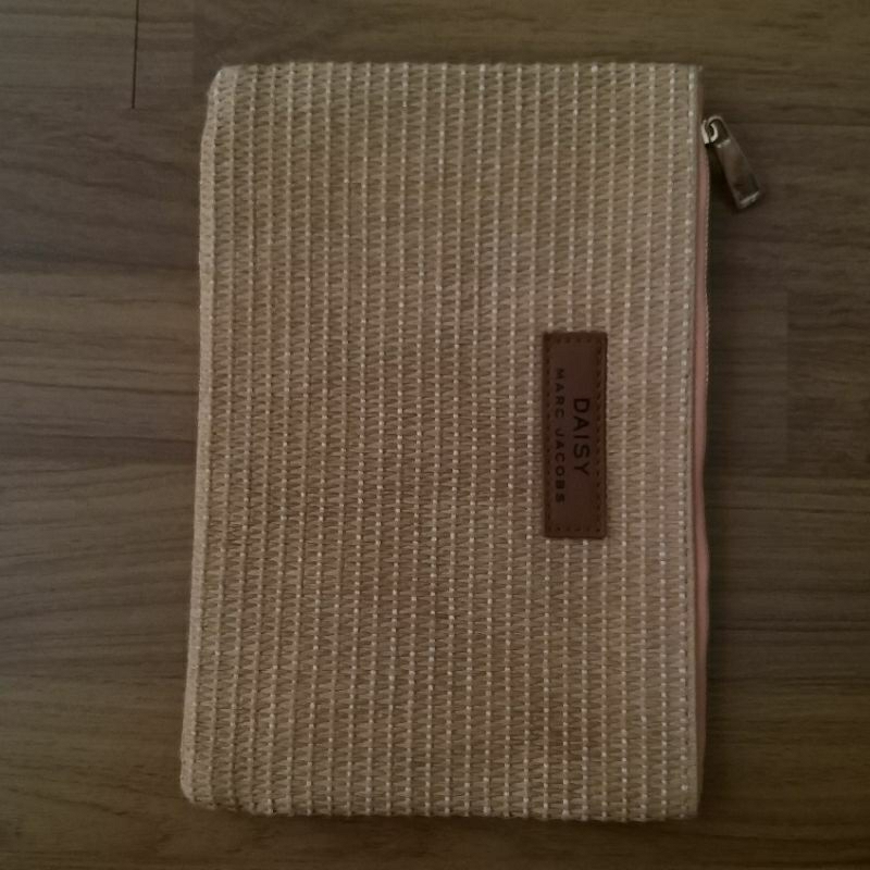 Marc Jacobs pouch preloved (nett, no nego)