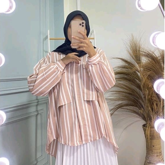EMIL BLOUSE , KEMEJA WANITA MOTIF SALUR GARIS GARIS