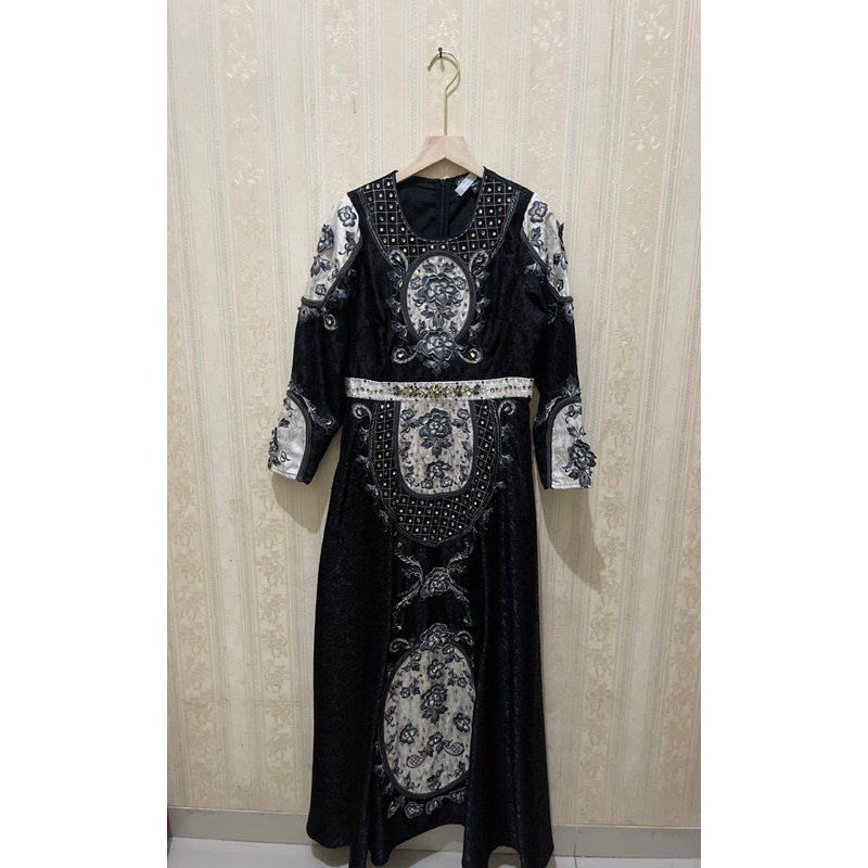 preloved gamis dress bibiq elizabeth winsby size M hitam Original