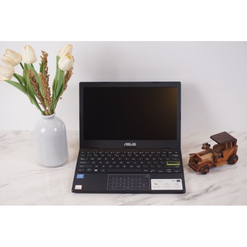 ASUS VIVOBOOK E210MAO 8/512GB NEW