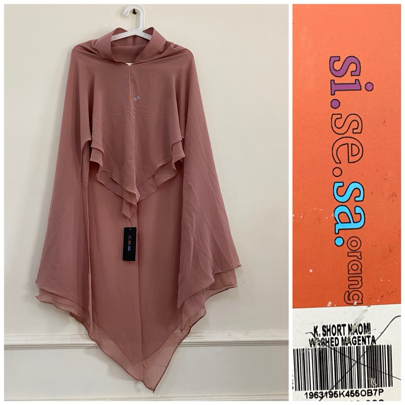 sisesa Khimar short naomi