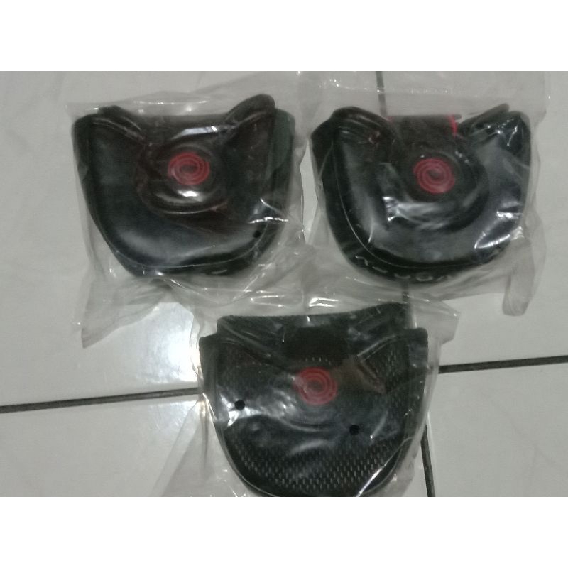 sarung putter golf Odyssey tank