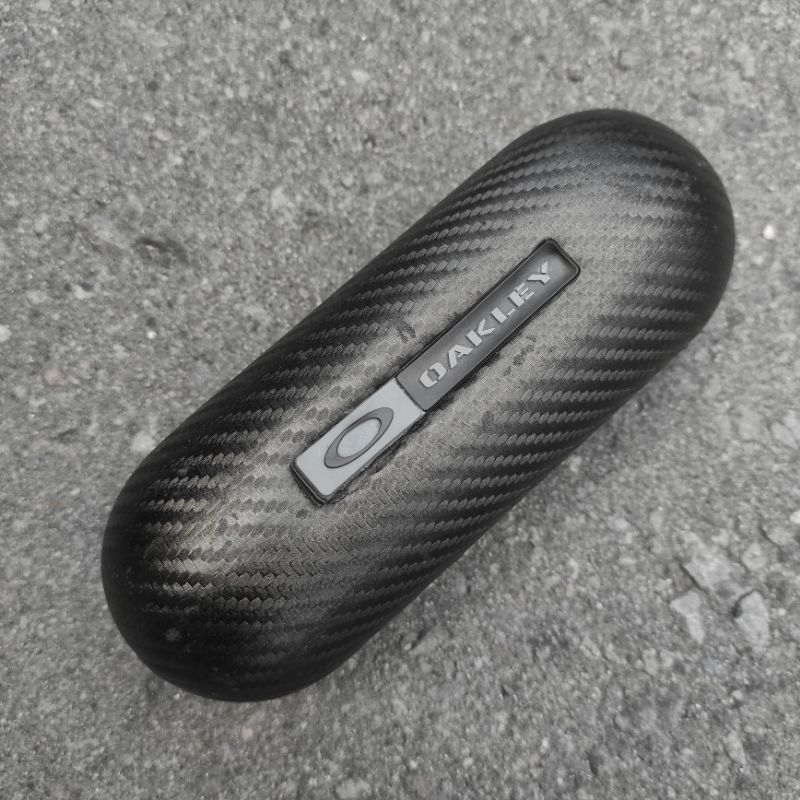 OAKLEY SPORT BOX KOTAK KACA MATA SUN GLASSES EYE WEAR POLARIZED CARBON  METAL TITANIUM GOLD DUST BAG