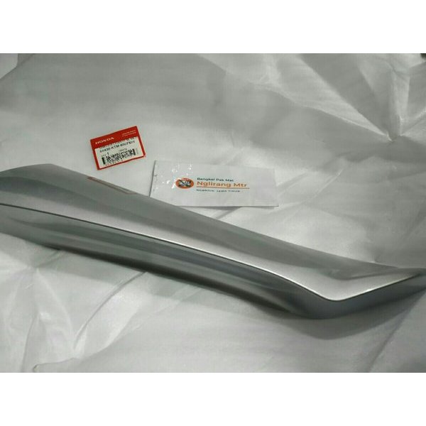 sayap kanan luar supra x 125 silver kofe part 64430 ktm 850 fmh