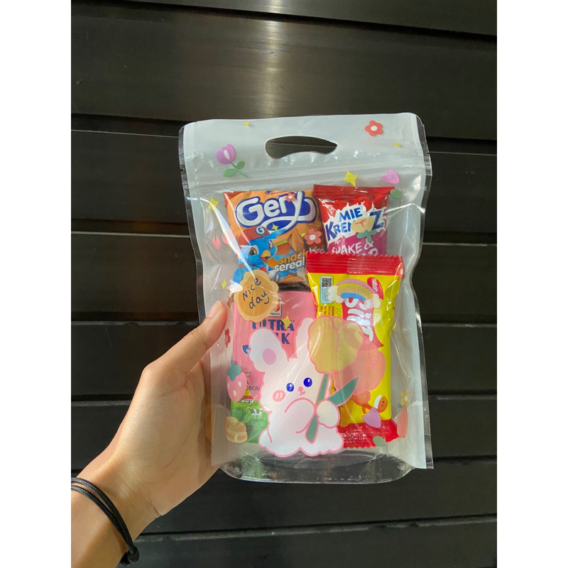 

HAMPERS JAJAN UNTUK LEBARAN BOCIL