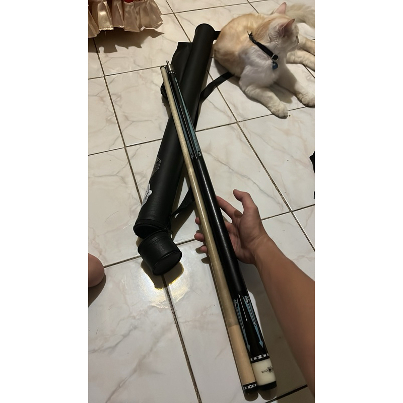 Stick play black widow