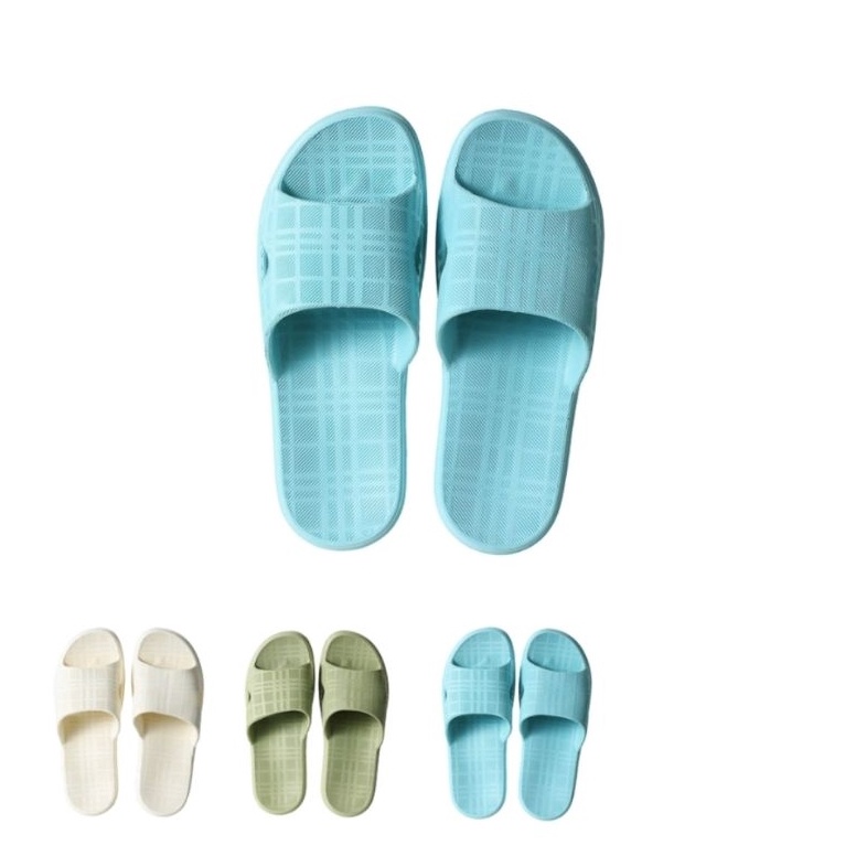 Menarik MINISO SANDAL PRIA DAN WANITA CLASSIC CHECKED BATHROOM SLIPPERS