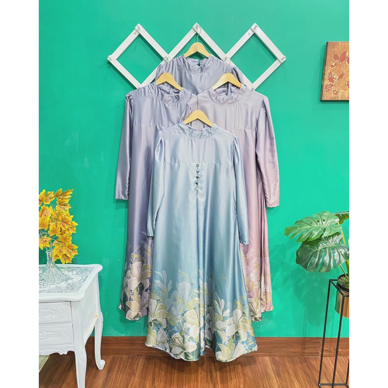 Dress gradasi