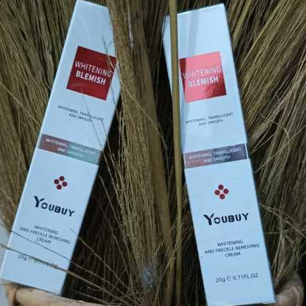 BLEMISH WHITEING FREACKLE NIACINAMIDE HIISEE MENCERAHKAN MENGHILANGKAN FLEK HITAM YOUBUY