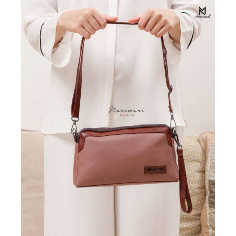 Sling bag Naeswari by Moonzaya