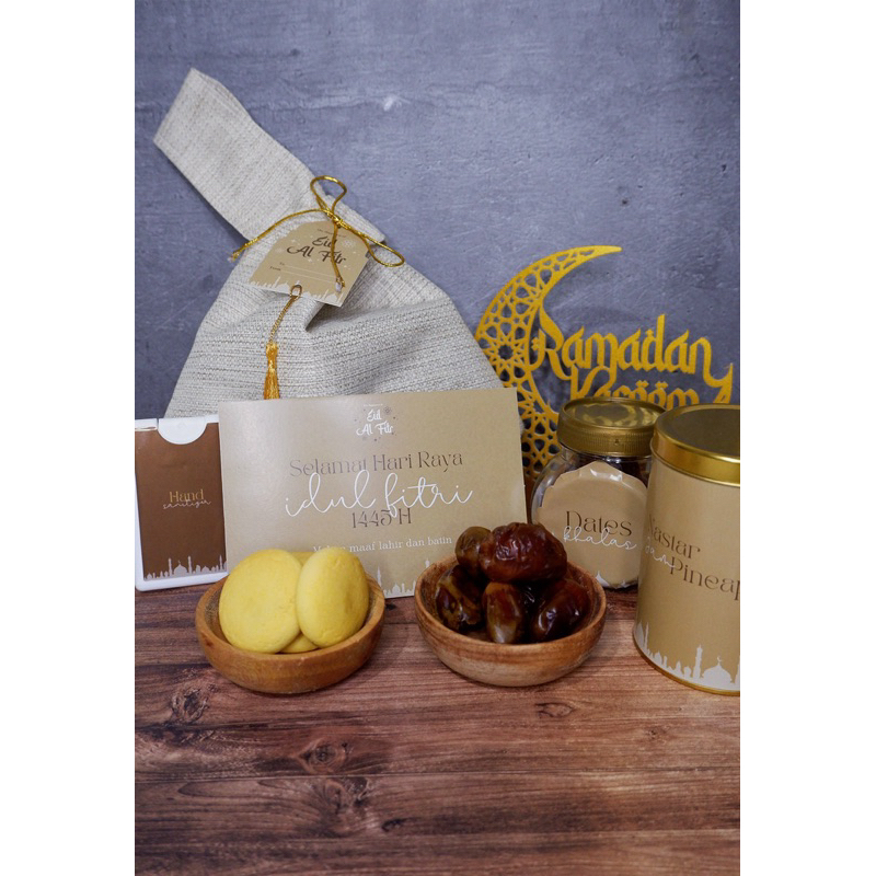 

Aisha Hampers Lebaran | Parsel Ramadhan | Parcel Idul Fitri 2024 | Ready stock Gift Kue Kering