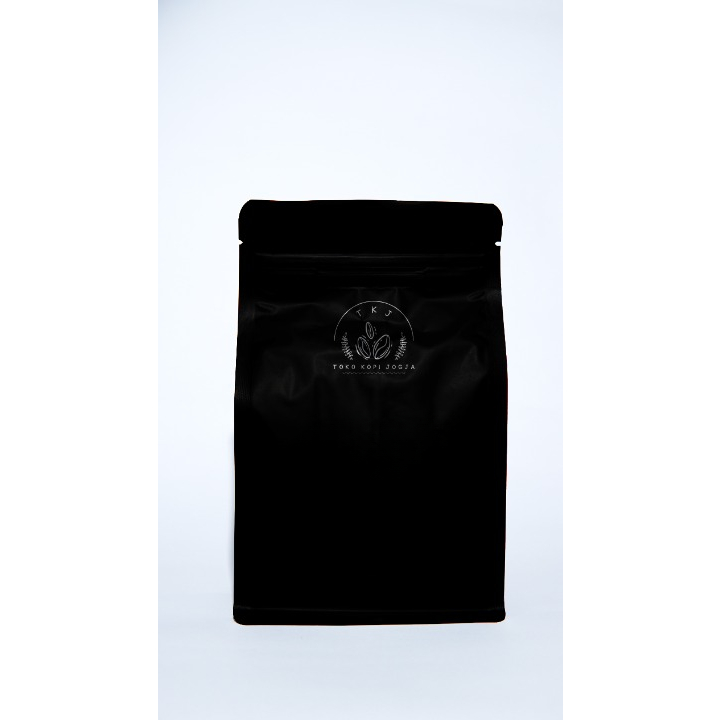 

Kopi Bubuk 70% Arabika 30% Robusta Fresh Roasted Blend Coffee 1 Kg Toko Kopi Jogja