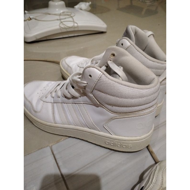 sepatu high adidas