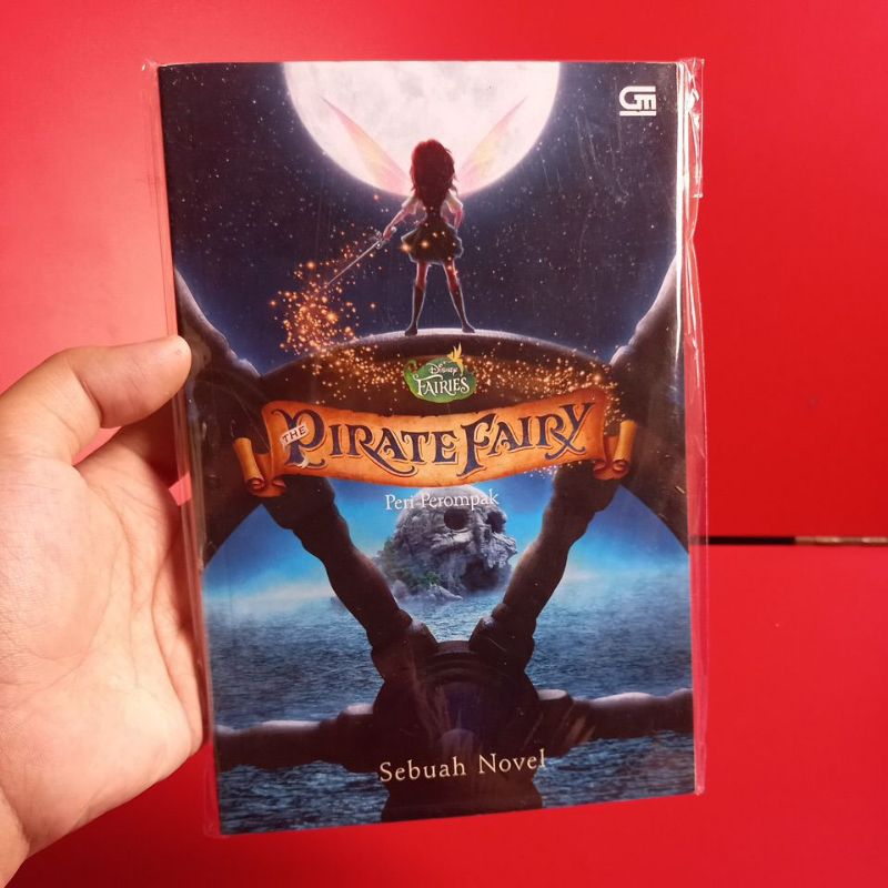 Disney Fairies The Pirates Fairy Peri Perompak sebuah Novel