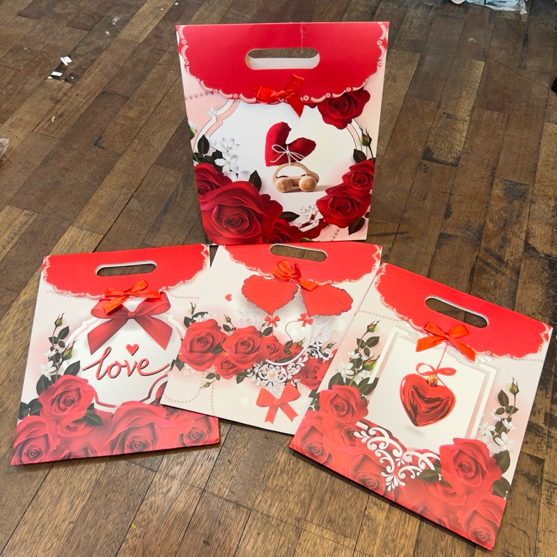 

paperbag gift bag uk L 24x12x30cm isi 12pc