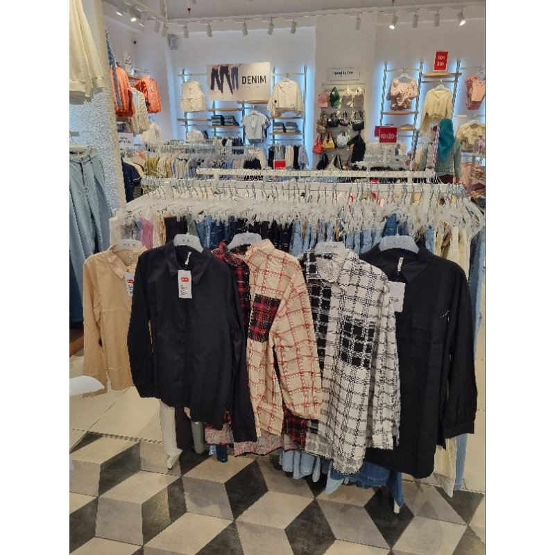 Colorbox Kemeja Hitam Sale 70%