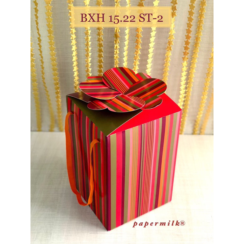 

Papermilk // BXH 15.22 St2, Gift Box, Kotak Lipat, Kotak Hadiah, Box Instant, Kotak Kue Kering 250-500g