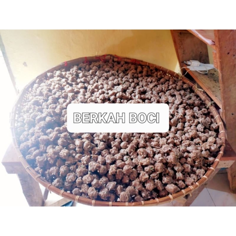 

baso cirawang tulang rangu sapi baso 12 butir enak gurih nikmat guys welcome