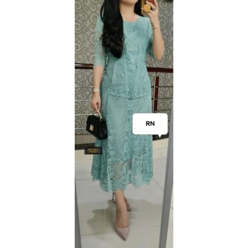 Baju stelan semi renda cantik/ Baju wanita semi renda pecah 8 7/8 kutu baru / brokat pesta wanita/ b