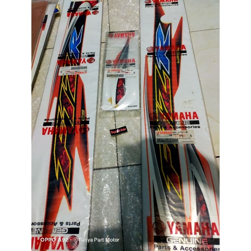 stiker body belakang f1zr orange tahun 2005 original