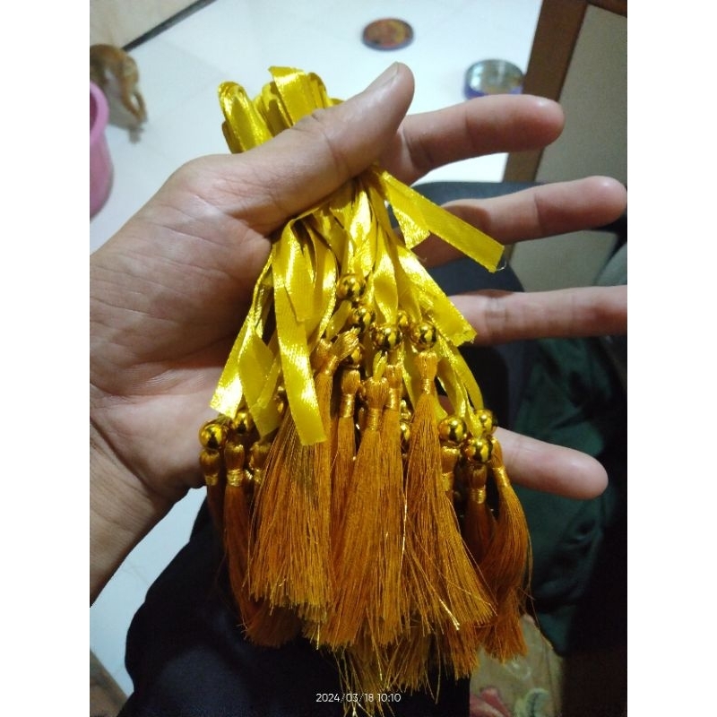 

RUMBAI YASIN /PEMBATAS BUKU YASIN