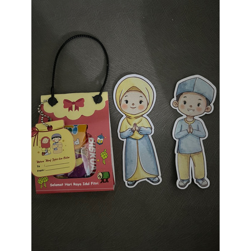 

amplop karakter peluk uang