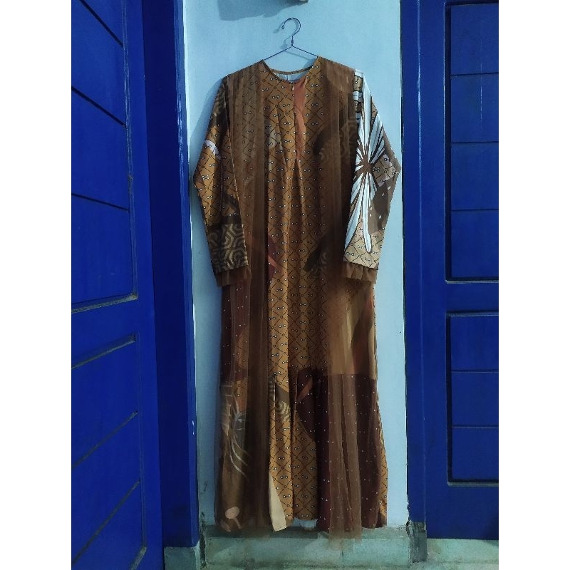 SIGNATURE RAYA DRESS BY ELV. LABEL