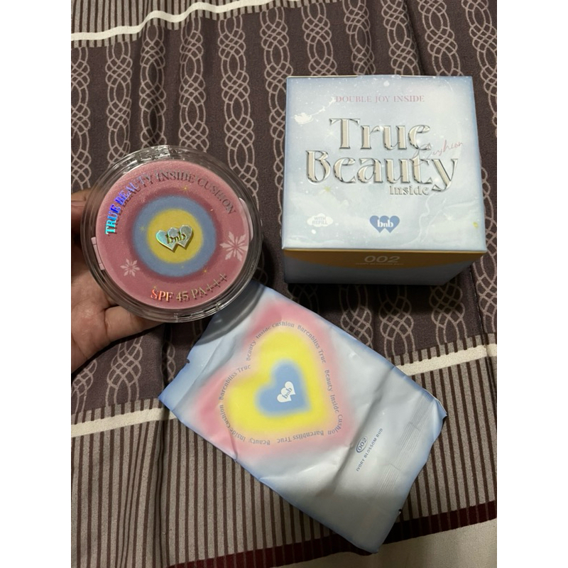 Case + New Refill Cushion BNB shade 002 Limited Edition