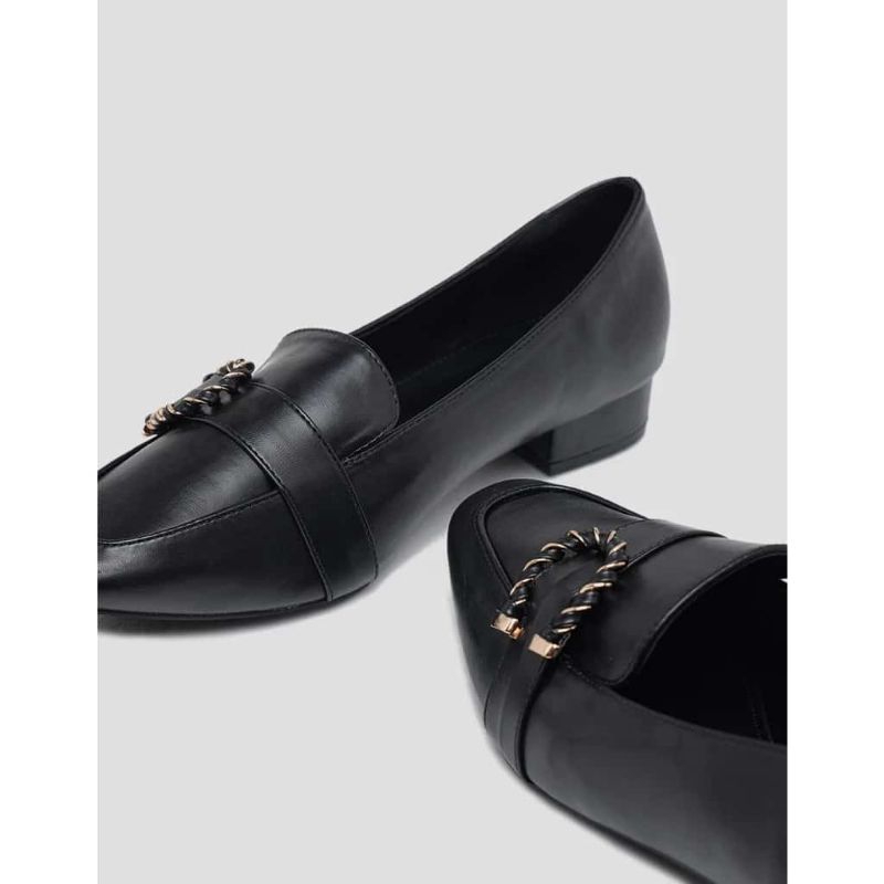 Matahari Details Shoes Sepatu Kerja Sepatu Details