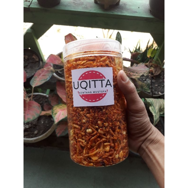 

kentang mustofa 300gr kentang, abon, kacang, daun jeruk, emping